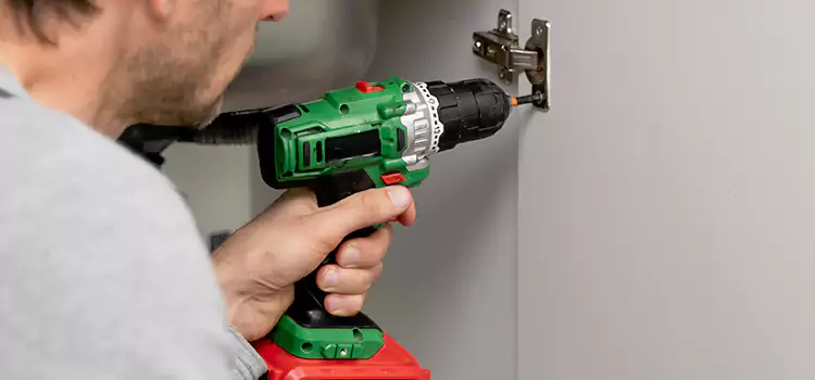 Commercial Door Hinge Repair North Massapequa